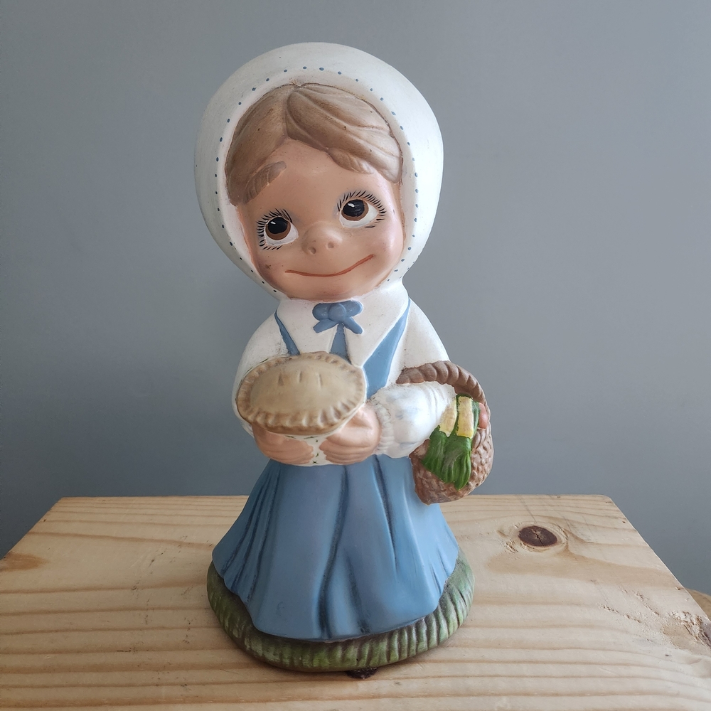 Vintage Ceramic Thanksgiving Pilgrim Girl Figurine Holding a Pie and Basket
